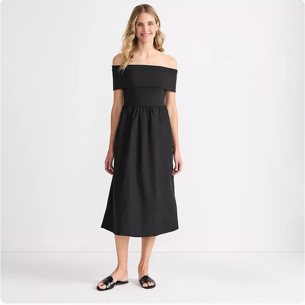 Lands' End Off the Shoulder Slender Dress Black
With pockets - Picture 9 of 12